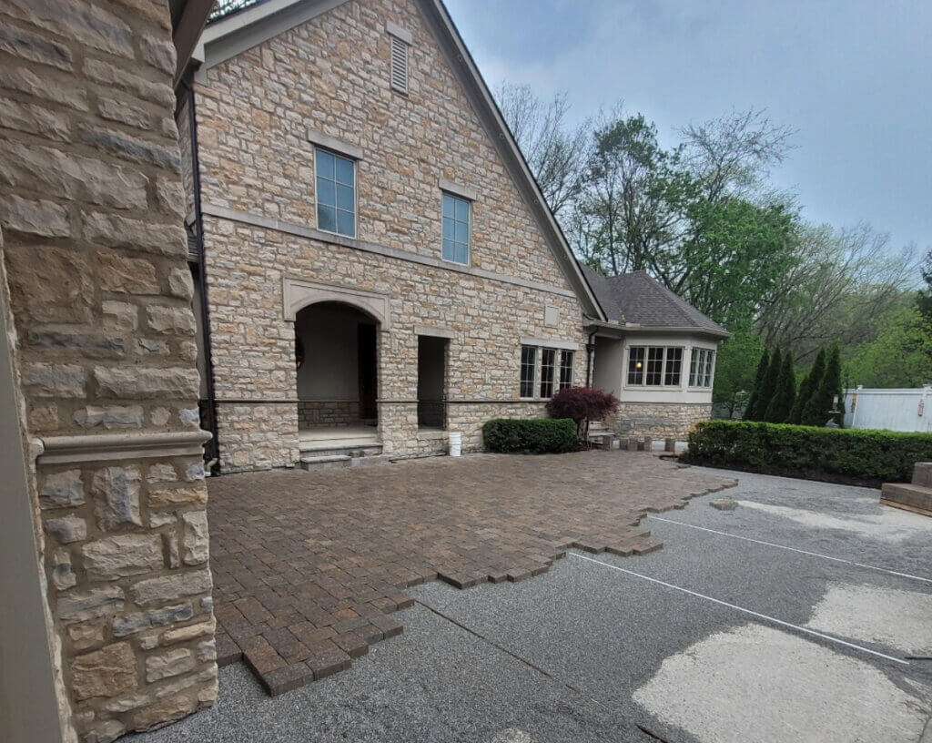 PAVER DRIVEWAY INSTALLATION UPPER ARLINGTON, OHIO