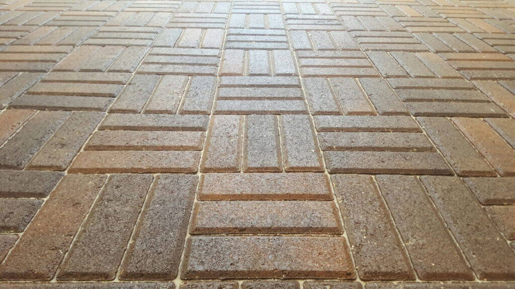 Polymeric sand vs joint stabilizing sealer in Florida